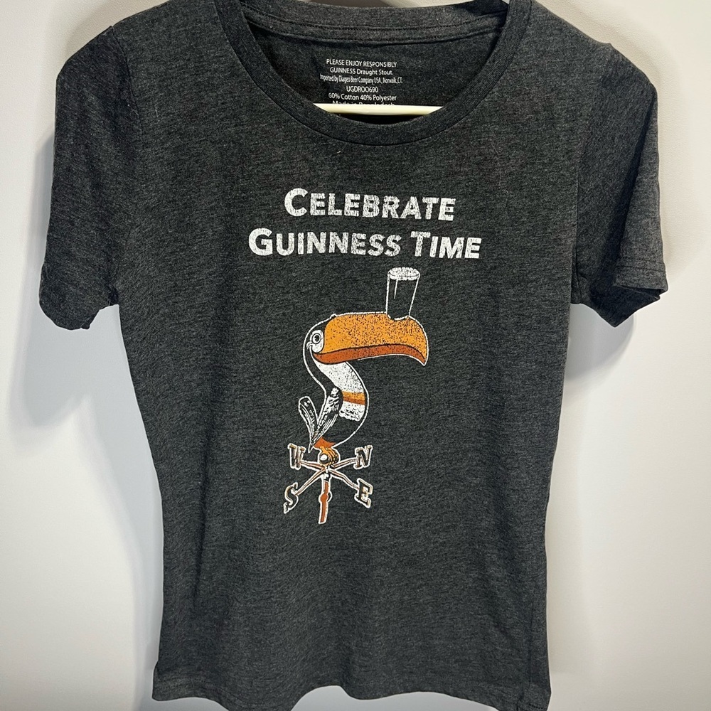 Guinness Time Graphic T-Shirt Womens Medium